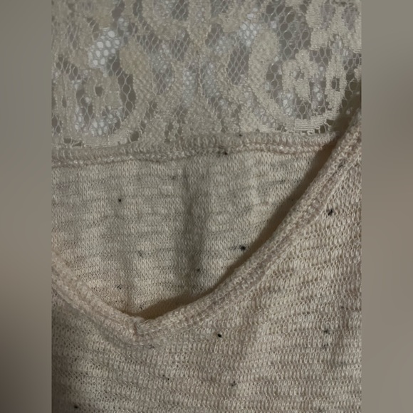 Lace and knit top - Picture 2 of 3